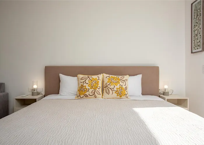 Sea Tower Hotel 5*